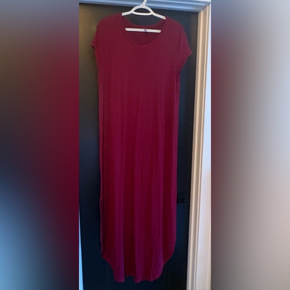 Acting Pro Deep Burgundy Maxi Dress